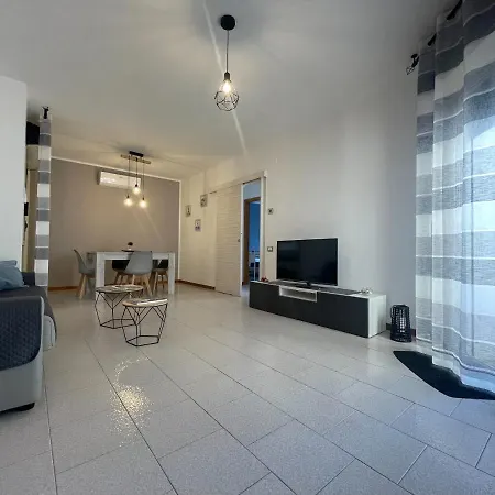 La Storhouse Nuovo Sul Corso Di דירה פורטו רקנאטי